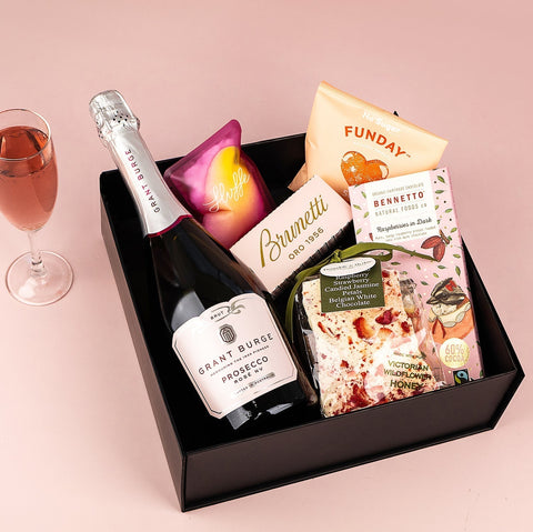 GiftSec Prosecco Hamper - iPantry UAE
