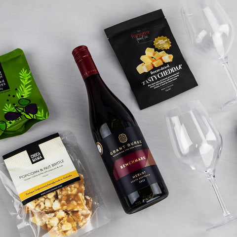 GiftSec Merlot and Nibbles Hamper - iPantry UAE