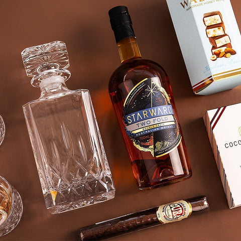 GiftSec Whiskey Decanter Hamper - iPantry UAE