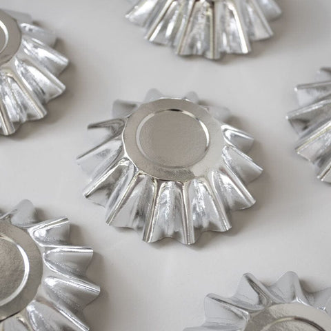 Papyrus Silver Bloom Baking Cups 24 Pack - iPantry UAE