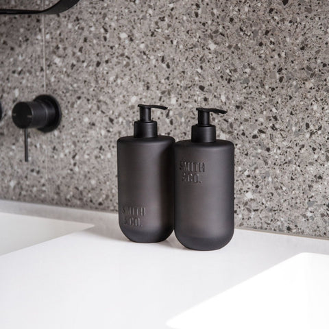 Smith & Co Hand and Body Wash 400ml Tabac & Cedarwood - iPantry UAE