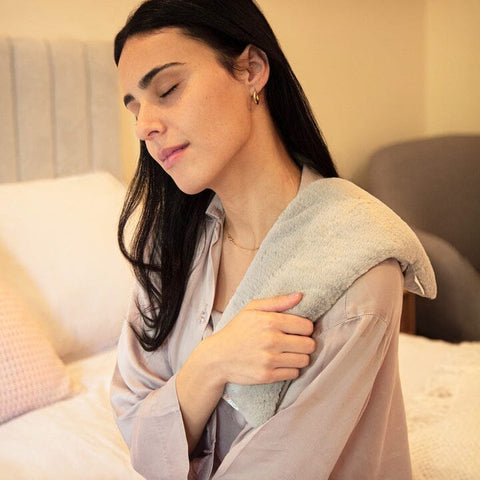 Tonic Deluxe Heat Pillow Smokey Grey - iPantry UAE